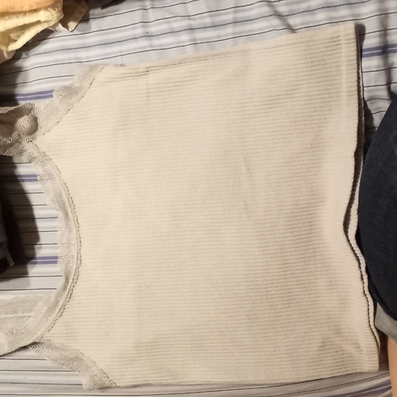 Tank top - Picture 2 of 2